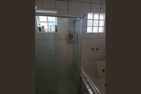 Casa à venda com 4 quartos, 225m² em Vila Firmiano Pinto, São Paulo