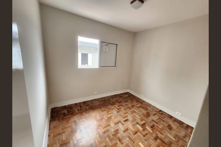 Casa à venda com 4 quartos, 132m² em Jardim Aeroporto, São Paulo