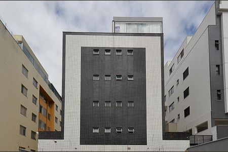 Apartamento à venda com 111m², 3 quartos e 3 vagasFachada