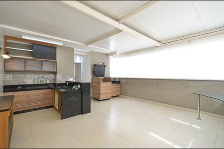 Apartamento à venda com 111m², 3 quartos e 3 vagasCozinha Cobertura