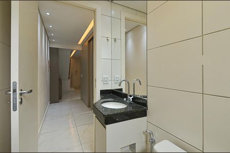 Apartamento à venda com 111m², 3 quartos e 3 vagasBanheiro Social