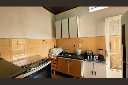 Casa à venda com 347m², 3 quartos e 1 vagaEdícula