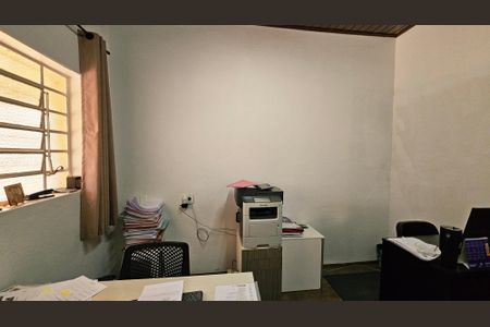 Casa à venda com 347m², 3 quartos e 1 vagaEscritório