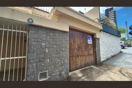 Casa à venda com 347m², 3 quartos e 1 vagaFachada