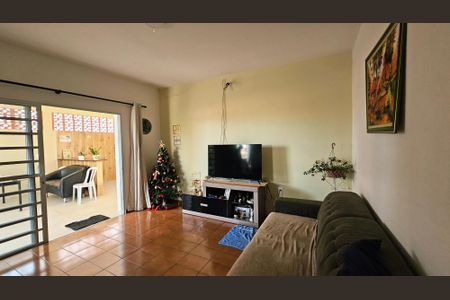 Casa à venda com 347m², 3 quartos e 1 vagaEdícula