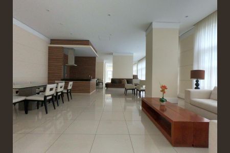 Apartamento à venda com 2 quartos, 64m² em Vila Alexandria, São Paulo