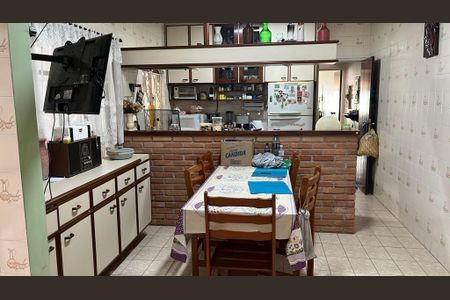 Casa à venda com 3 quartos, 280m² em Vila Barbosa, São Paulo