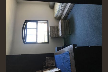 Casa à venda com 3 quartos, 250m² em Jardim Peri Peri, São Paulo