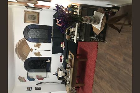 Casa à venda com 3 quartos, 250m² em Jardim Peri Peri, São Paulo