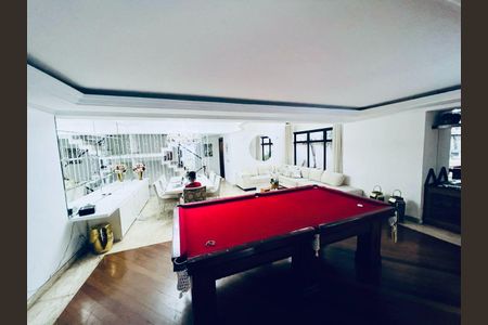 Casa à venda com 3 quartos, 350m² em Água Rasa, São Paulo