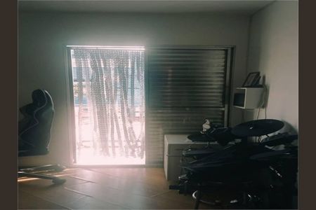 Casa à venda com 3 quartos, 115m² em Jardim Aeroporto, São Paulo