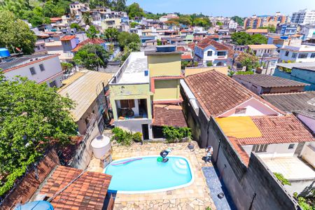 Casa para alugar com 594m², 4 quartos e 2 vagasPiscina