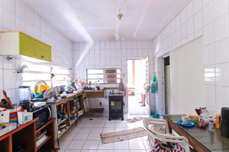 Casa para alugar com 594m², 4 quartos e 2 vagasCozinha