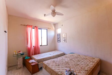 Casa para alugar com 594m², 4 quartos e 2 vagasQuarto