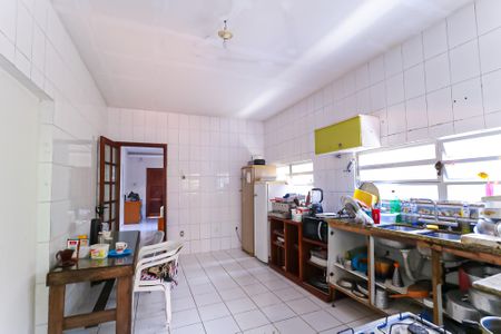 Casa para alugar com 594m², 4 quartos e 2 vagasCozinha