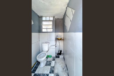 Casa para alugar com 100m², 2 quartos e 1 vagaBanheiro da Área externa