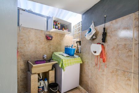 Casa à venda com 210m², 4 quartos e 2 vagasÁrea de Serviço 2