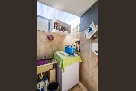 Casa à venda com 210m², 4 quartos e 2 vagasÁrea de Serviço 2