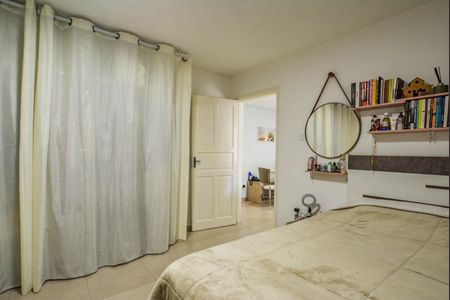 Casa à venda com 210m², 4 quartos e 2 vagasQuarto 1