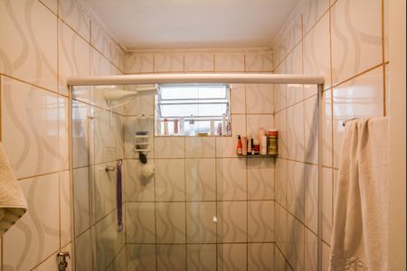 Casa à venda com 210m², 4 quartos e 2 vagasBanheiro 1