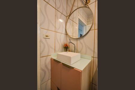 Casa à venda com 210m², 4 quartos e 2 vagasBanheiro 1