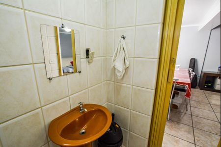 Casa à venda com 210m², 4 quartos e 2 vagasLavabo