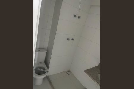 Banheiro de apartamento à venda com 1 quarto, 28m² em Vila Clementino, São Paulo