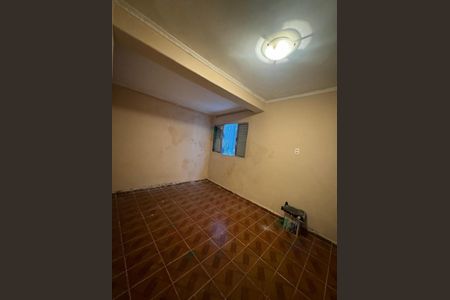 Casa à venda com 3 quartos, 200m² em Moinho Velho, São Paulo