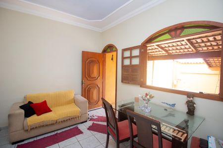 Sala de casa à venda com 3 quartos, 180m² em Tropical, Contagem