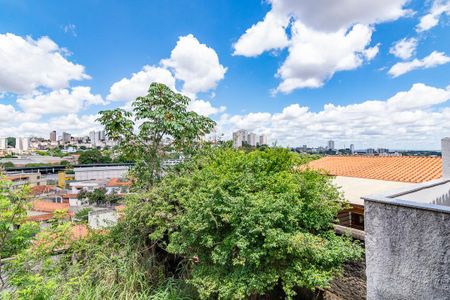 Casa para alugar com 80m², 3 quartos e 1 vagaÁrea de Serviço