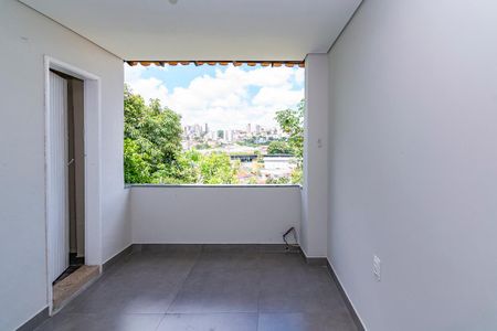 Casa para alugar com 80m², 3 quartos e 1 vagaÁrea de Serviço