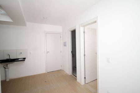 Sala de apartamento para alugar com 2 quartos, 38m² em Irajá, Rio de Janeiro