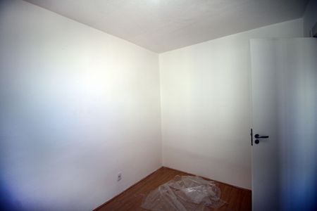 Quarto 1 de apartamento para alugar com 2 quartos, 38m² em Irajá, Rio de Janeiro