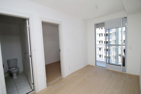 Sala de apartamento para alugar com 2 quartos, 38m² em Irajá, Rio de Janeiro