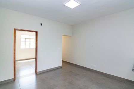 Sala de casa para alugar com 2 quartos, 80m² em Caiçaras, Belo Horizonte