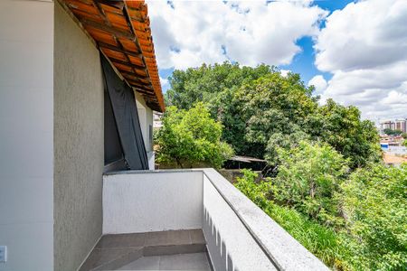 Casa para alugar com 80m², 2 quartos e 1 vagaVaranda