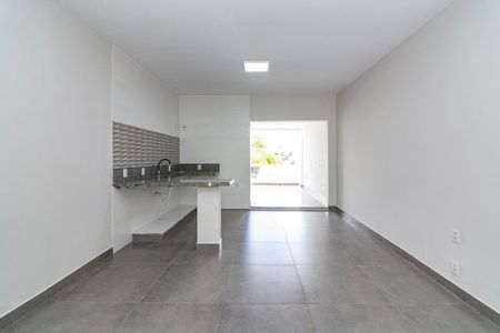 Casa para alugar com 80m², 2 quartos e 1 vagaSala