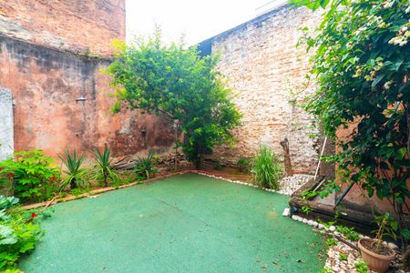 Casa para alugar com 156m², 3 quartos e 2 vagasQuintal