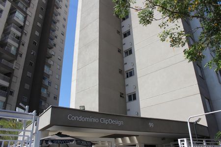 Apartamento para alugar com 84m², 3 quartos e 1 vagaFachada e portaria