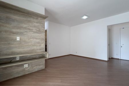 Sala de apartamento para alugar com 3 quartos, 84m² em Vila Augusta, Guarulhos