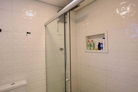 Casa à venda com 200m², 2 quartos e 2 vagasBanheiro da Suíte