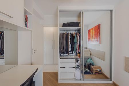 Apartamento à venda com 120m², 3 quartos e 2 vagasQuarto 2