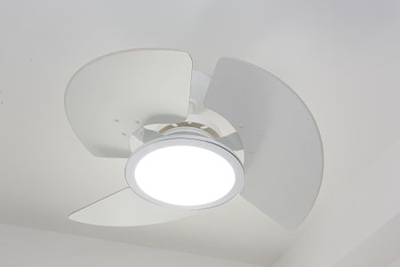 Apartamento para alugar com 76m², 3 quartos e 2 vagas Apartamento para alugar com 76m², 3 quartos e 2 vagasQuarto 2 - Ventilador de Teto