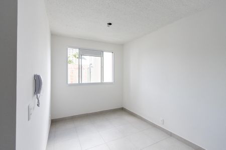 Apartamento para alugar com 2 quartos, 34m² em Parque Industrial Tomas Edson, São Paulo