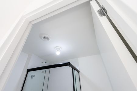 Apartamento para alugar com 34m², 2 quartos e sem vaga Apartamento para alugar com 34m², 2 quartos e sem vagaBanheiro Social