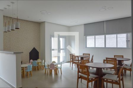 Apartamento para alugar com 48m², 2 quartos e 1 vaga Apartamento para alugar com 48m², 2 quartos e 1 vagaÁrea comum - Salão de festas