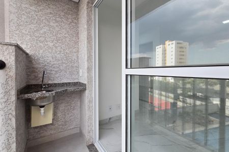 Apartamento para alugar com 48m², 2 quartos e 1 vaga Apartamento para alugar com 48m², 2 quartos e 1 vagaSacada