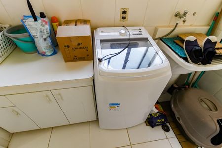 Apartamento à venda com 94m², 2 quartos e 1 vagaDetalhe da area de serviço