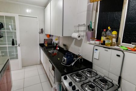 Apartamento à venda com 94m², 2 quartos e 1 vagaCozinha - Armários