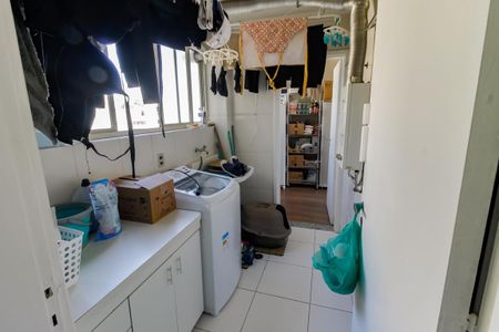 Apartamento à venda com 94m², 2 quartos e 1 vagaÁrea de Serviço